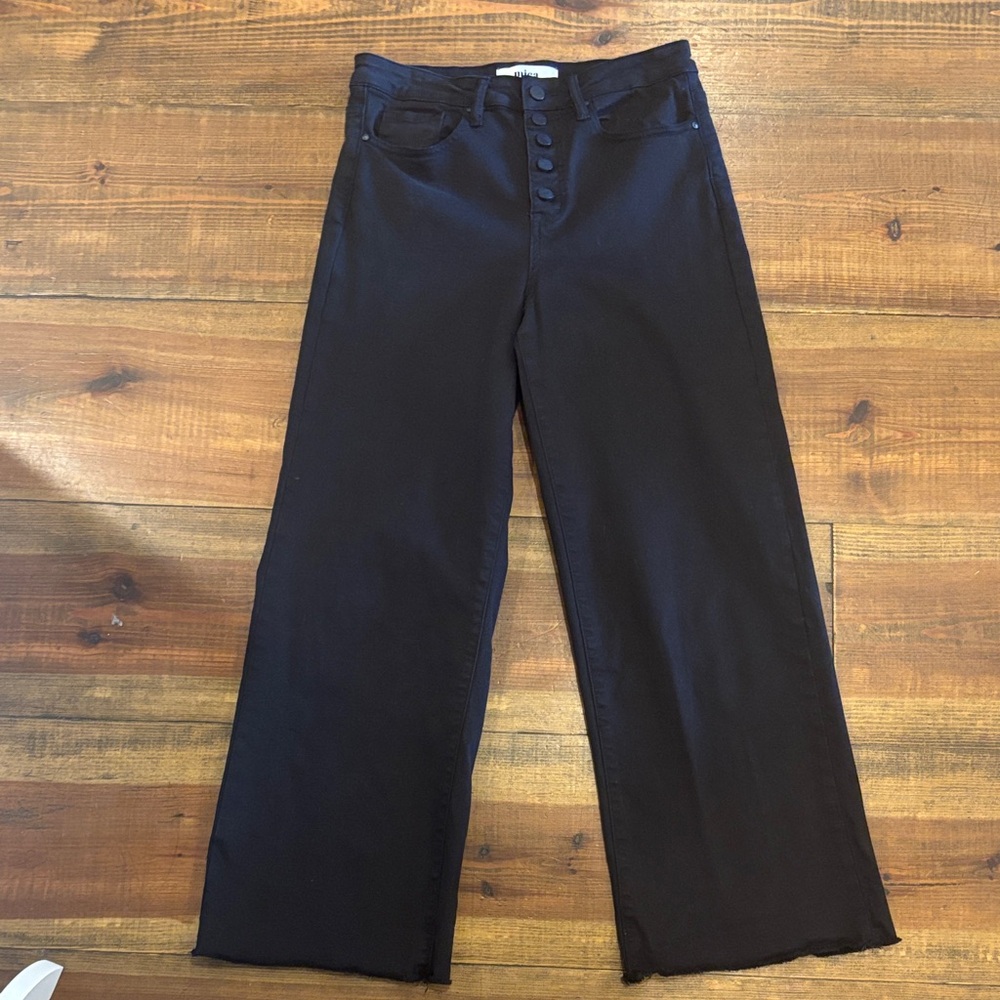 Elegant Black Flare Jeans